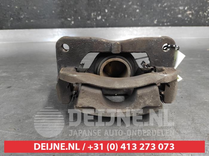 Toyota IQ Remklauw (Tang) rechts-voor O687342
