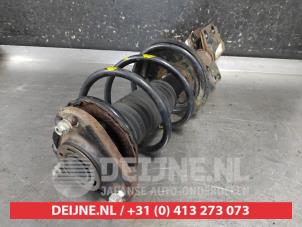 Toyota Avensis Stoßdämpferstrebe links vorne O687360 foto 2