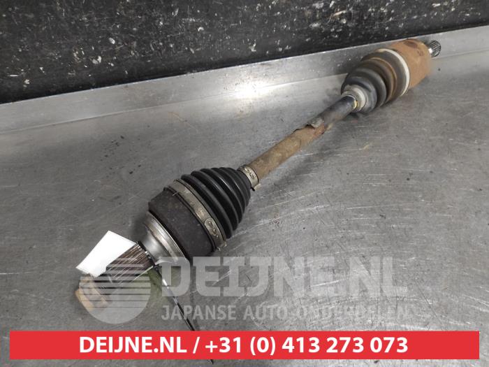 Gebruikte Steekas links-voor Honda Jazz (GE6/GE8/GG/GP) 1.3 VTEC 16V Hybrid Prijs € 50,00 Margeregeling aangeboden door V.Deijne Jap.Auto-onderdelen BV