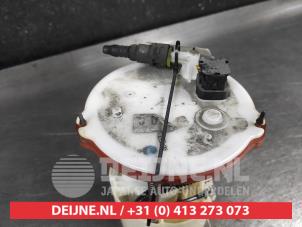 Mazda 5 Electric fuel pump O687757 photo 2