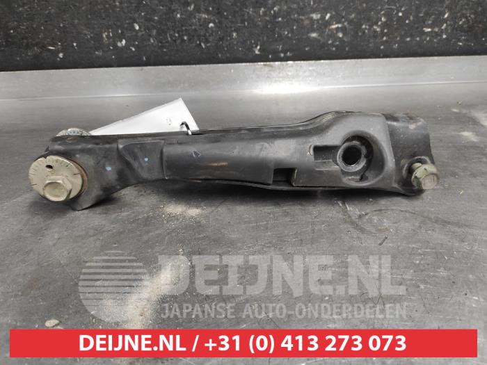Nissan Qashqai Querlenker rechts hinten O687800