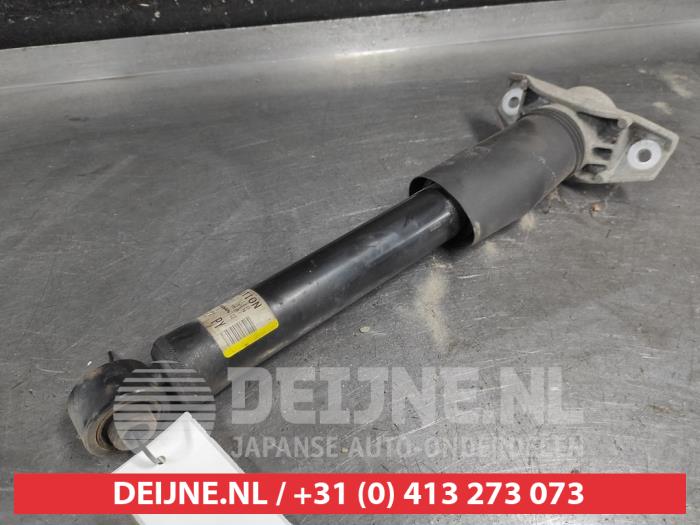 Nissan Qashqai Stoßdämpfer rechts hinten O687809