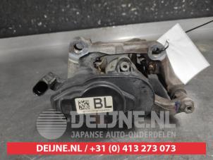 Nissan Qashqai Bremszange links hinten O687814 foto 2