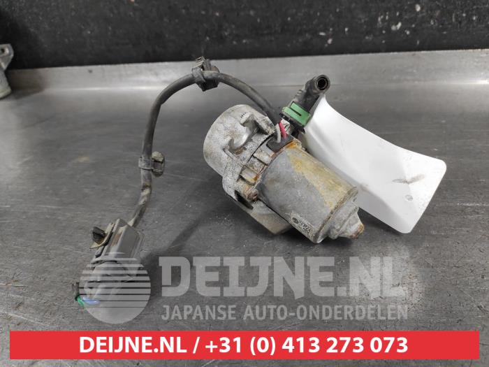 Mazda MX-5 Brake servo vacuum pump O687822