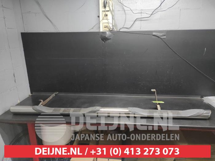 Nissan Qashqai Trittbrett links O687910