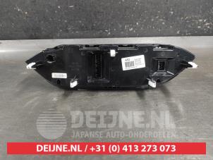 Kia Rio Heater control panel O687956 photo 2