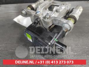 Kia Niro Remklauw (Tang) links-achter O688083 foto 3