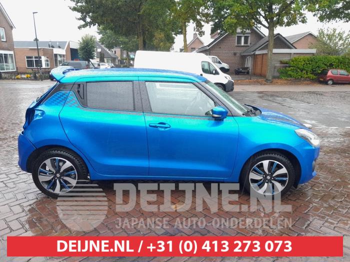 Suzuki Swift Türscheibe 4-türig rechts hinten O688142