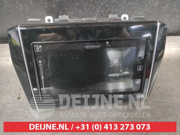 Suzuki Swift Radio O688150