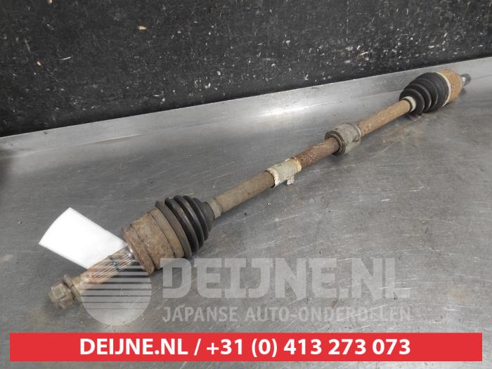 Mitsubishi Colt Aandrijfas rechts-voor O688324