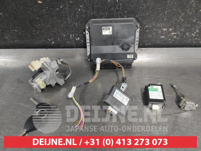 Toyota Rav-4 Zündschloss+Schlüssel O688386