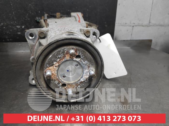 Gebruikte Differentieel achter Toyota RAV4 (A3) 2.0 16V VVT-i 4x4 Prijs € 350,00 Margeregeling aangeboden door V.Deijne Jap.Auto-onderdelen BV