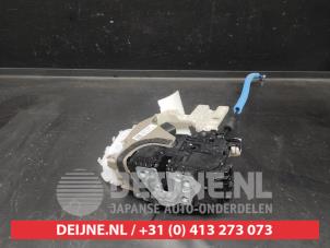 Kia Ceed Sportswagon Door lock mechanism 4-door, front left O688545 photo 2
