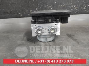 Mazda 2 ABS Pumpe O688686 foto 2