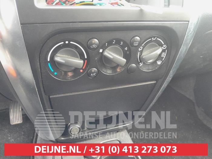 Suzuki SX-4 Heater control panel O688672