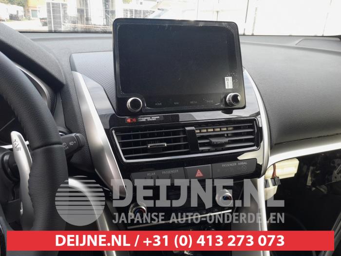 Mitsubishi Eclipse Cross Radio O688775