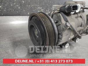 Hyundai IX35 Air conditioning pump O689002 photo 2