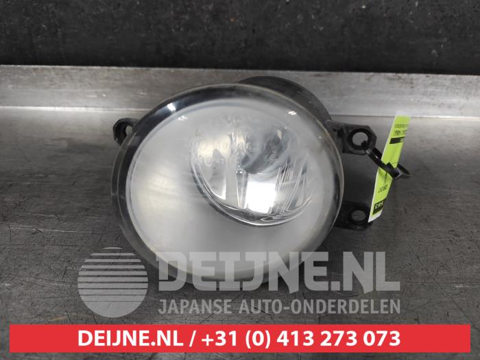 Toyota Avensis Nebelscheinwerfer links vorne O689124