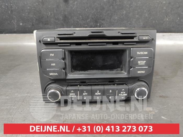 Kia Rio Radio O689166