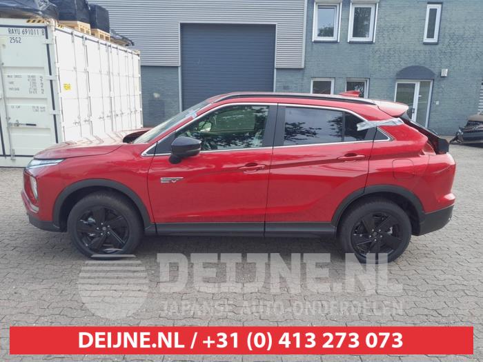 Mitsubishi Eclipse Cross Rear door 4-door, left O689088