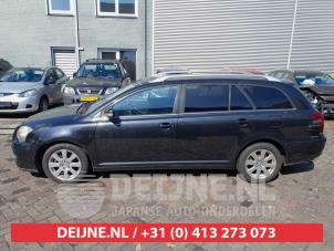 Gebruikte Extra Ruit 4Deurs links-achter Toyota Avensis Wagon (T25/B1E) 1.8 16V VVT-i Prijs op aanvraag aangeboden door V.Deijne Jap.Auto-onderdelen BV
