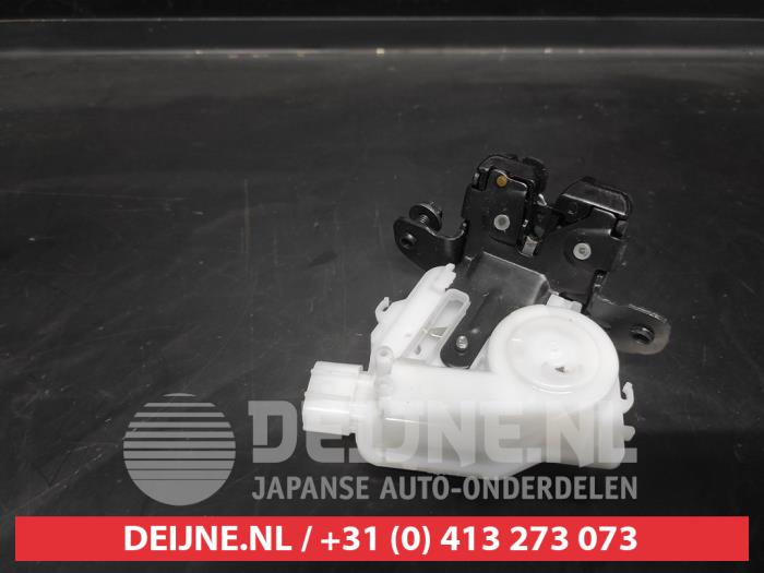 Toyota Aygo X Schließmechanik Heckklappe O689220