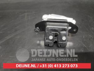 Toyota Aygo X Tailgate lock mechanism O689220 photo 2