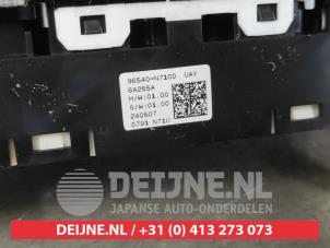 Hyundai Tucson Radio control panel O689233 photo 3