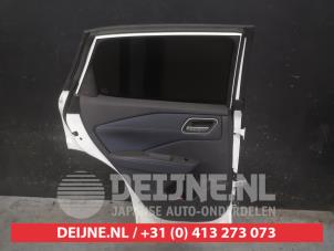 Nissan Qashqai Portier 4Deurs links-achter O689267 foto 3