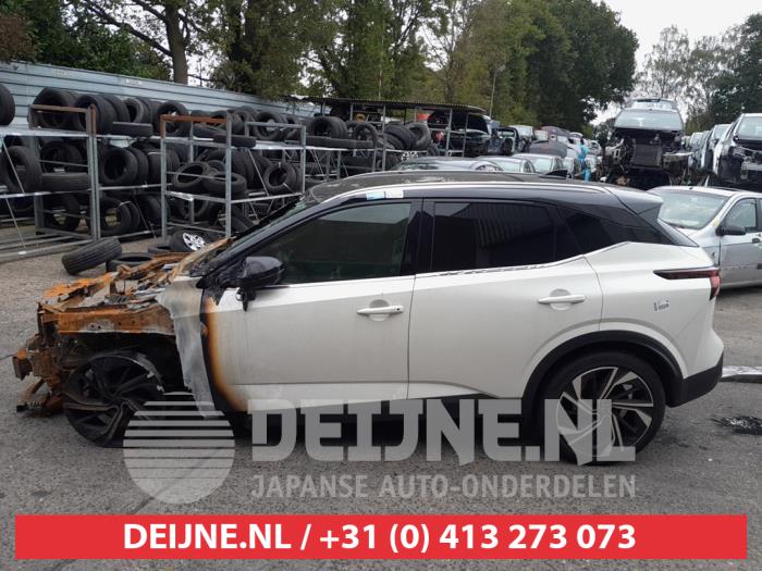 Nissan Qashqai Extra window 4-door, left O689271