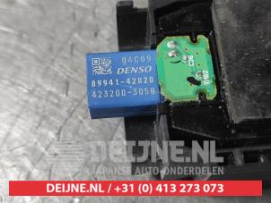 Toyota Rav-4 Regensensor O689479 foto 2