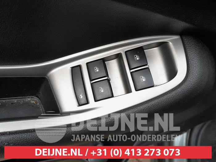 Chevrolet Orlando Combischakelaar ramen O689491