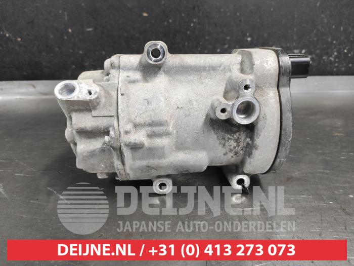 Toyota Rav-4 Air conditioning pump O689535