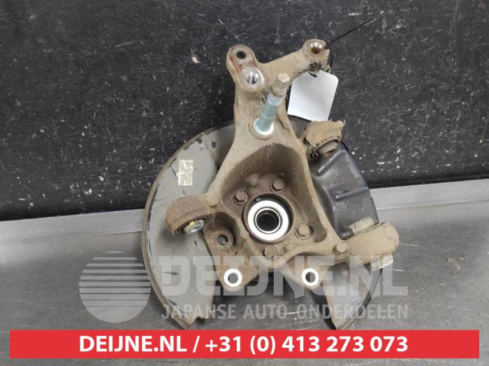 Toyota Rav-4 Knuckle, rear left O689543