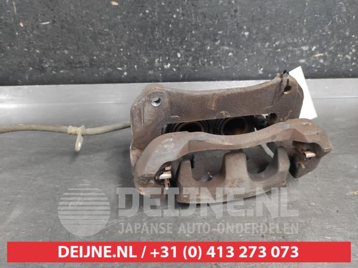 Toyota Rav-4 Bremszange links vorne O689552