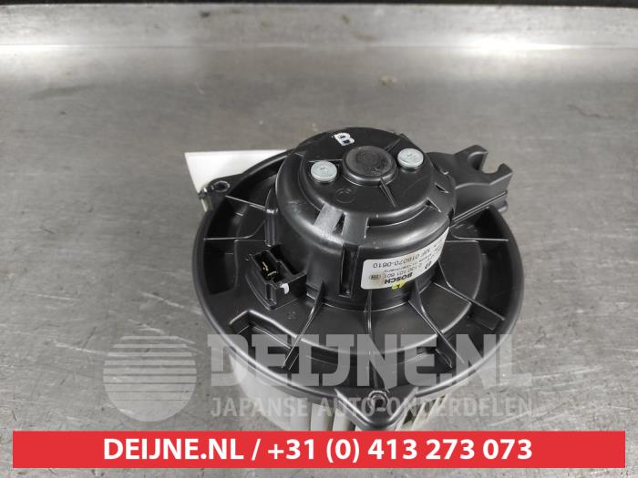 Toyota Avensis Heizung Belüftungsmotor O689566