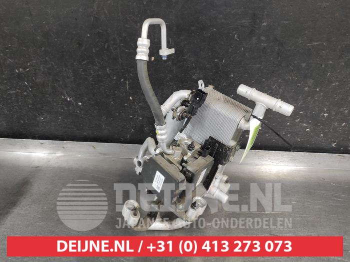 Gebruikte Airco Condensor Kia EV6 (CV) 77.4 kWh RWD Prijs € 100,00 Margeregeling aangeboden door V.Deijne Jap.Auto-onderdelen BV