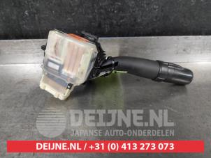 Toyota Avensis Light switch O689722 photo 2