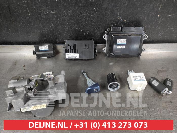 Mazda CX-5 Slotenset Cilinder (compleet) O689772