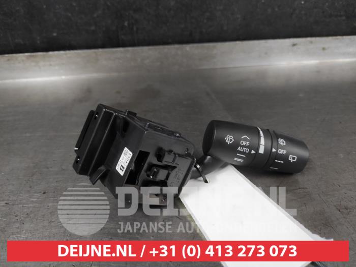 Mazda CX-5 Scheibenwischer Schalter O689777