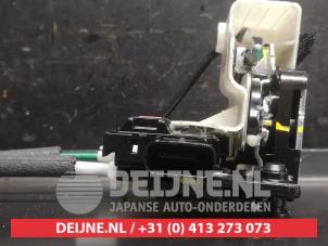 Hyundai I10 Türschlossmechanik 4-türig links hinten O689827 foto 3