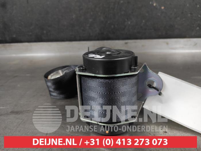 Nissan Juke Veiligheidsgordel rechts-achter O689866