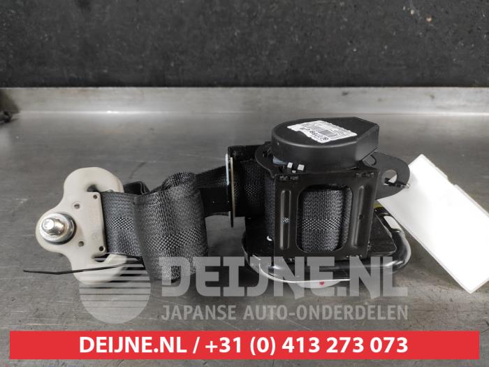 Nissan Pulsar Veiligheidsgordel rechts-voor O689921