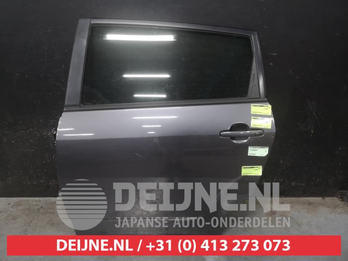Toyota Corolla Verso Portier 4Deurs links-achter O689936