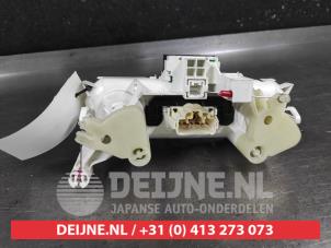 Toyota Corolla Verso Heater control panel O689960 photo 2