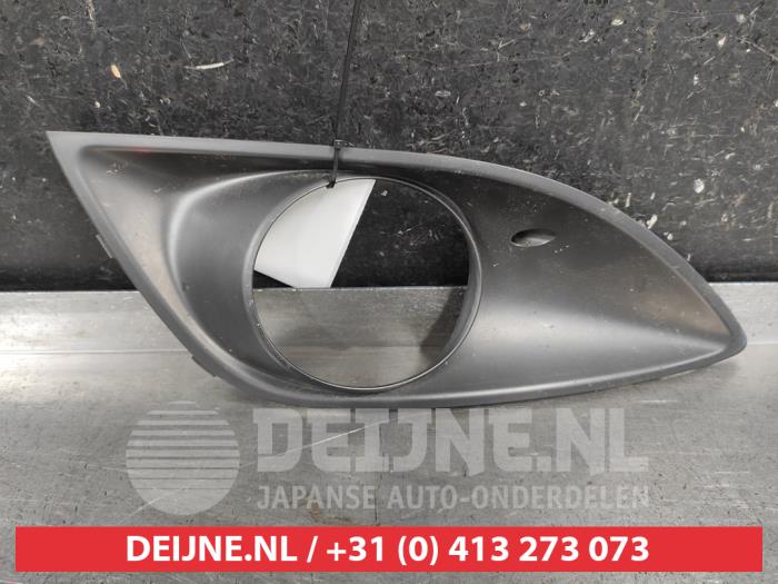 Hyundai Veloster Bumper grille O689969