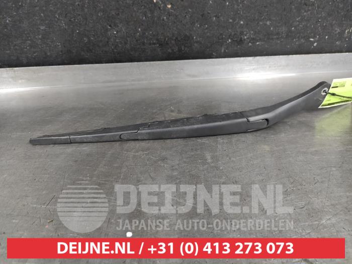 Kia Sportage Scheibenwischerarm hinten O690018