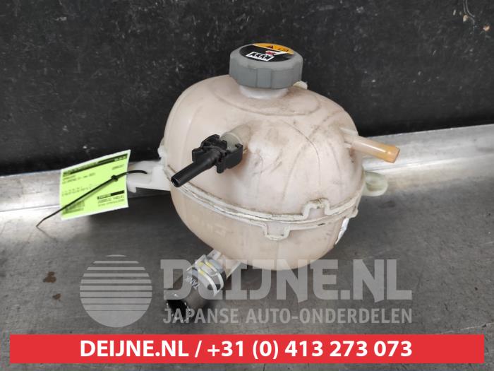 Kia Sportage Expansion vessel O690019