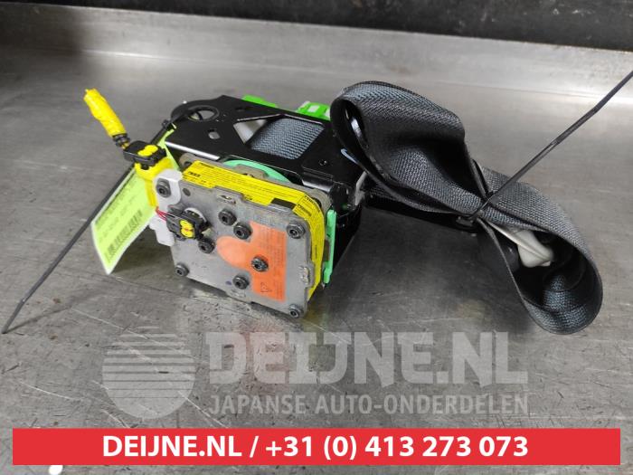 Toyota Auris Sicherheitsgurt rechts vorne O690027