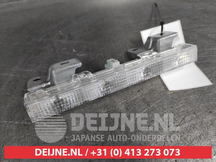 Toyota Auris Extra Remlicht midden O690030